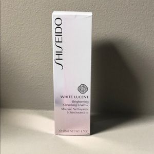 SHISEIDO Brightening cleansing foam